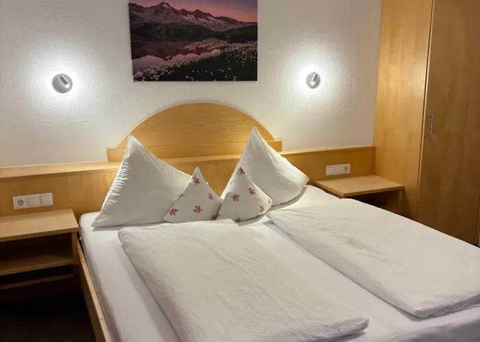 Birkenhof Feriegård Tux